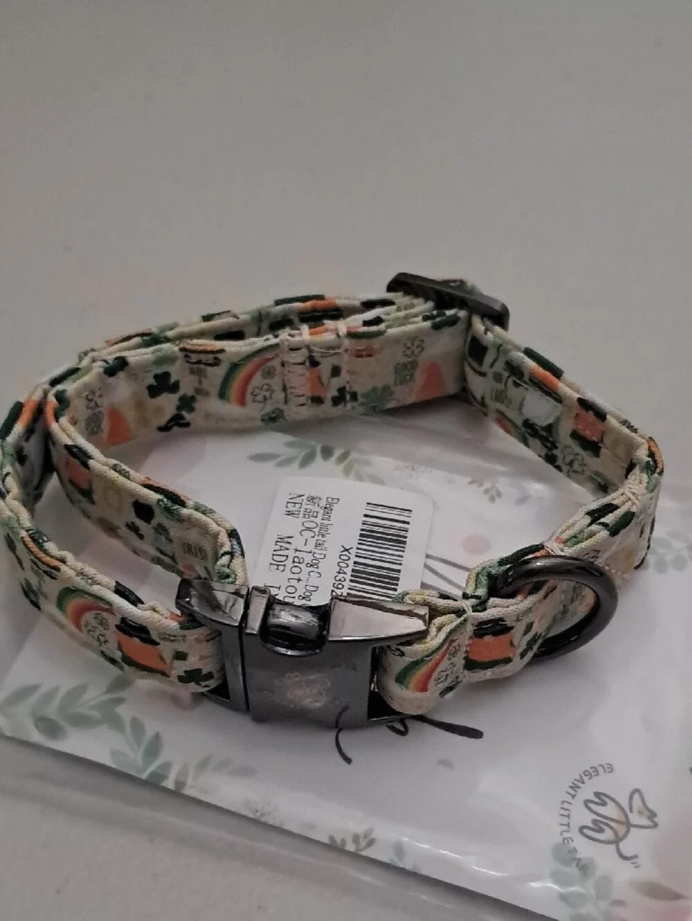 Adjustable St. Patricks Day Fabric Dog Collar in Cream, Green & Peach